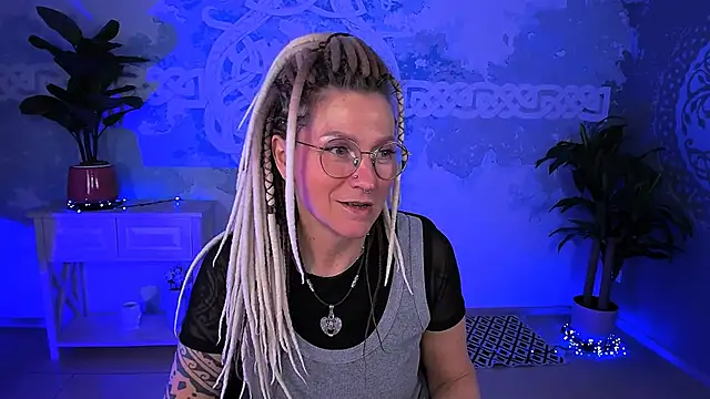 umaspace - UmaSpace's free webcam - UK Sex Cams