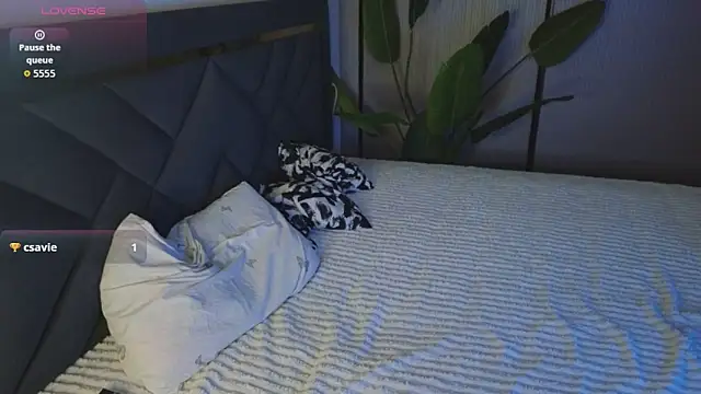 TrishaRey's chatroom