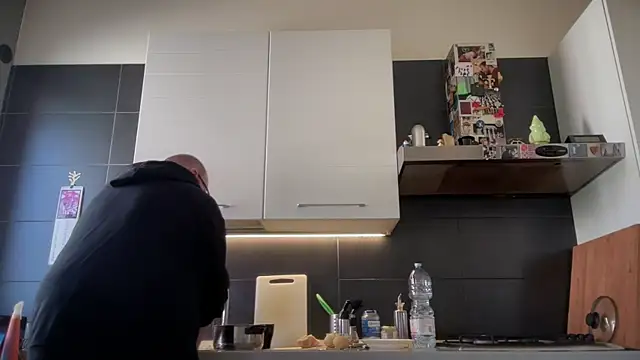 theitalianbear - Theitalianbear's free webcam - UK Sex Cams