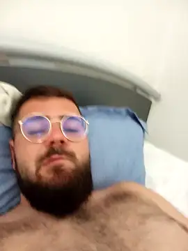 enzo9911 - Enzo9911's free webcam - UK Sex Cams