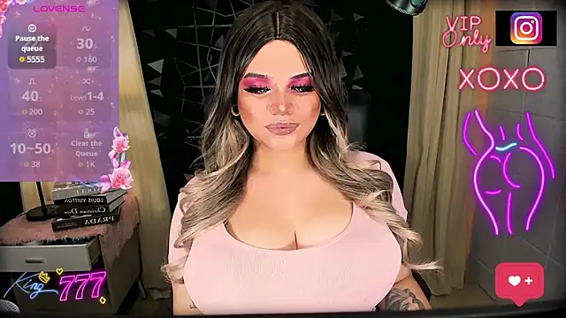 xHugeHarleySelfsuckerx webcam