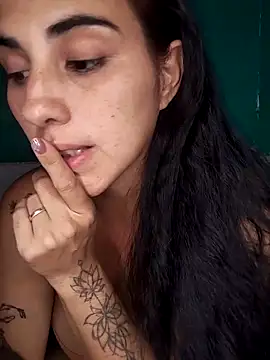 kariciasecreta webcam