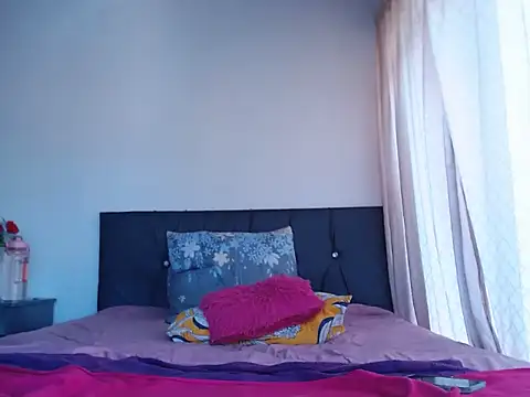 Lovelyboobs01 webcam