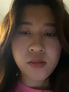 美女Liliya-77在线直播