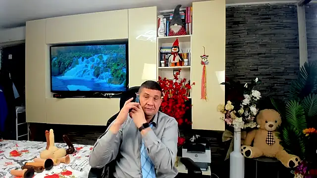 SpartacusDaddy48 webcam