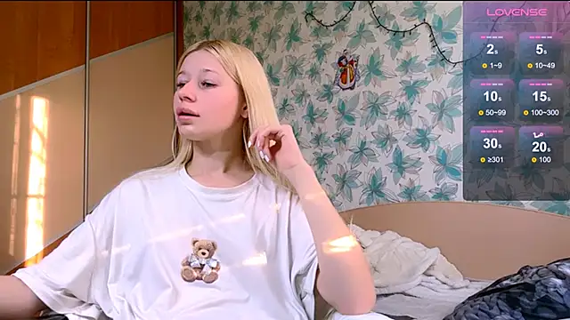 barbie_blondie - Barbie_Blondie's free webcam - UK Sex Cams