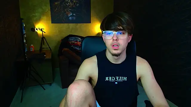 bodhihayes - BodhiHayes's free webcam - UK Sex Cams