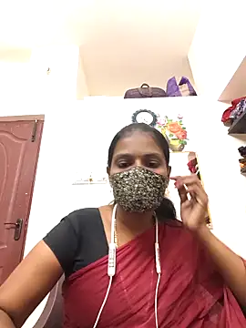 Webcam Model (Tamil_Yalini12)  is live.Free join now!