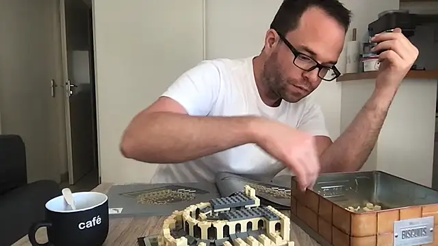 jujusparrow31 - Jujusparrow31's free webcam - UK Sex Cams