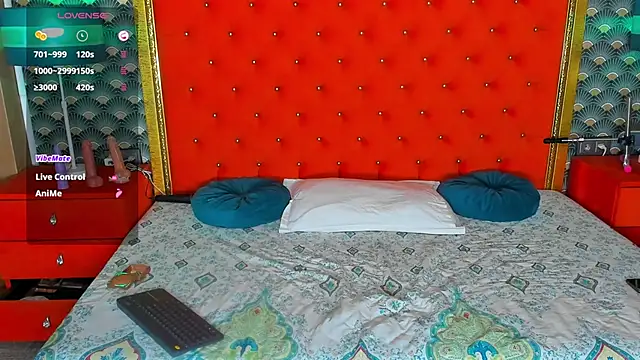 VallerieJones webcam