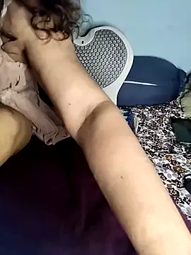 zu_naa - Zu_naa's free webcam - UK Sex Cams