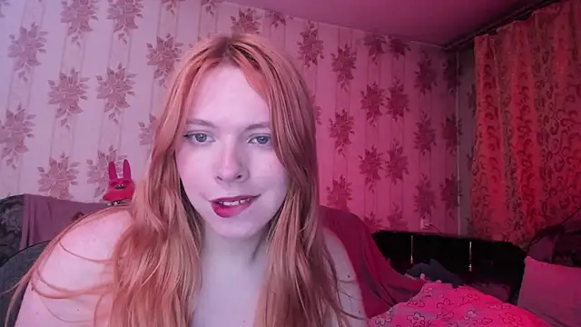 Cutie_Bambi webcam