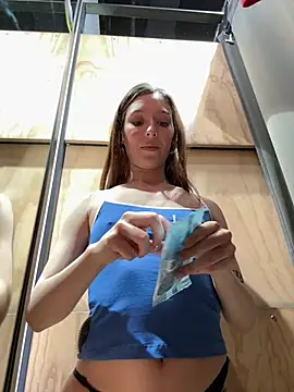 LilluKatten live sex cam