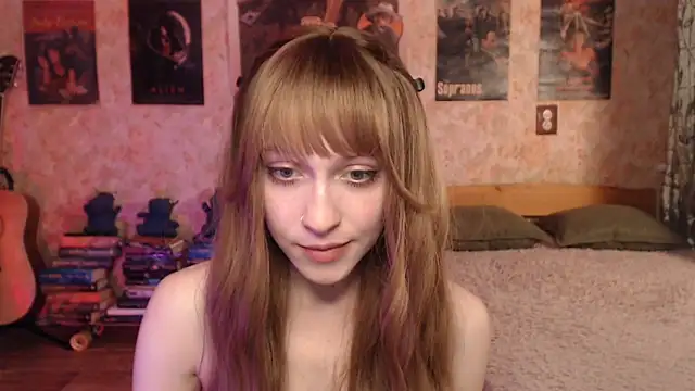 Friendly_Ellie webcam