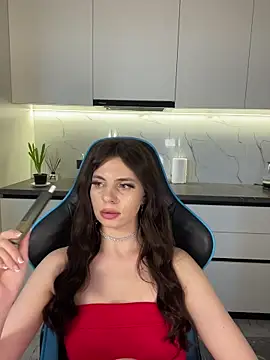 curlylara - CurlyLara's free webcam - UK Sex Cams