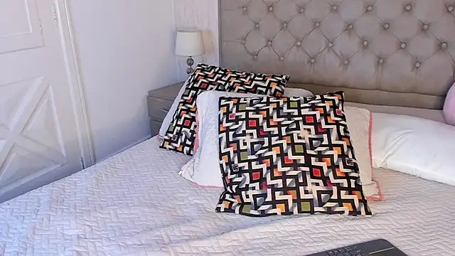 Sienna_brunette webcam