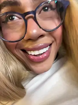 miss_tatiana_'s live cam