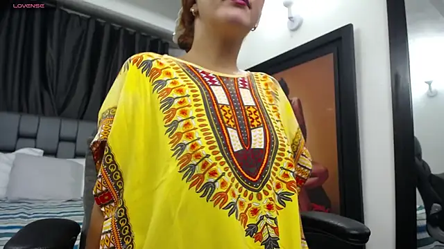 kyra_jeet - Kyra_jeet's free webcam - UK Sex Cams