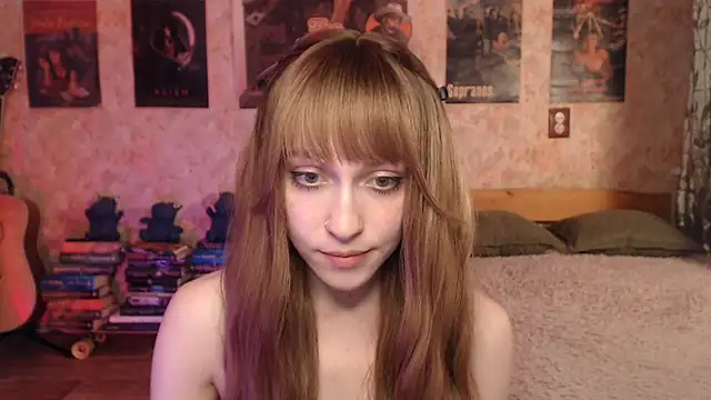 Friendly_Ellie webcam