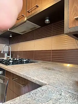 Webcam Model (Hotmomcheckk_) is live