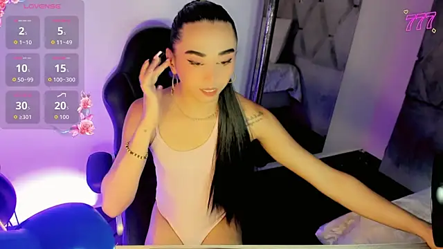 Daniiela_Ember webcam