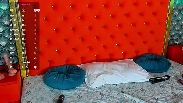 VallerieJones webcam