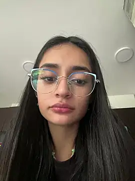 Webcam Model (leilani_X)  is live.Free join now!