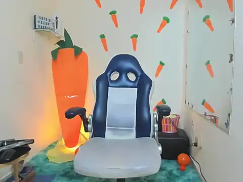 alexa-cooper- webcam