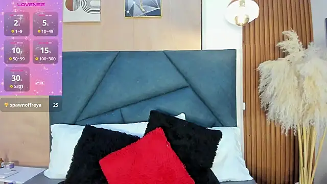 Victoria_Rosee webcam