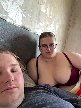 curvypaar2 - CurvyPaar2's free webcam - UK Sex Cams