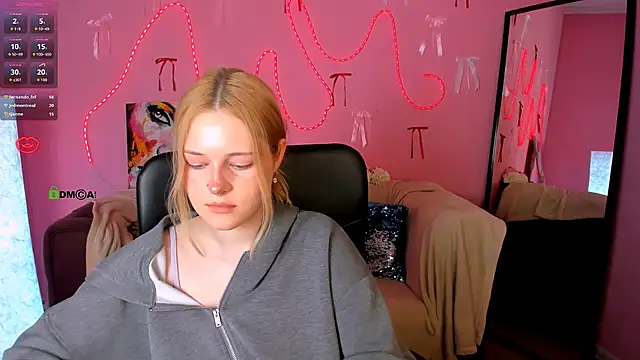 trixy_melison webcam