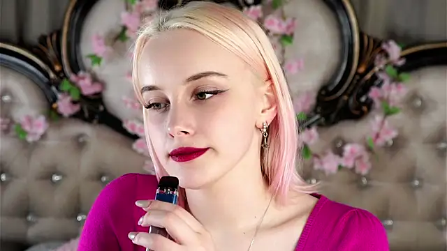 kirstinmcgeady (F teen) - make smoke rings