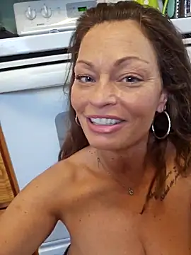 Erotic_and_Exotic's room