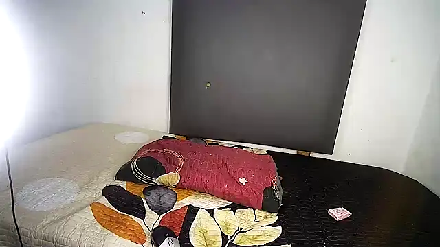 Royal-Ebony - Live Cam