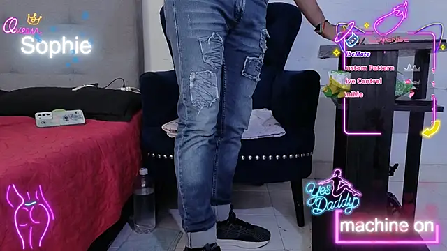 Sophiehuntress webcam