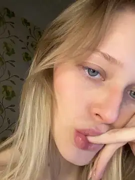 StarFrom_Hell webcam