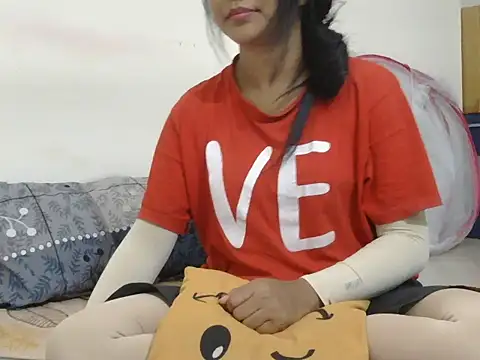 leena_theold - Leena_theOld's free webcam - UK Sex Cams