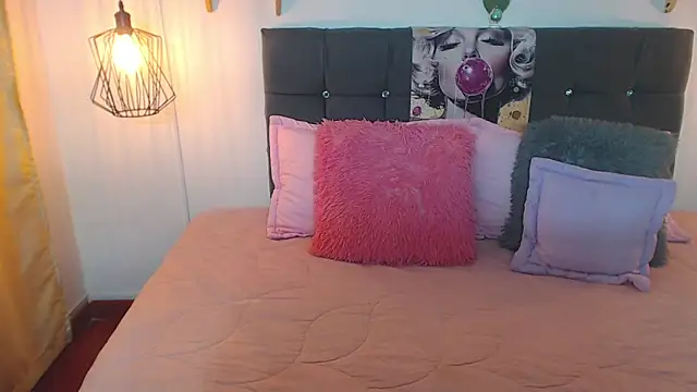 emma_hassani - Emma_hassani's free webcam - UK Sex Cams