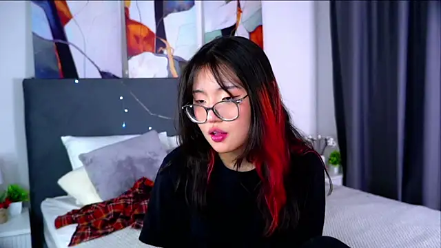 NelleMihalko live sex cam