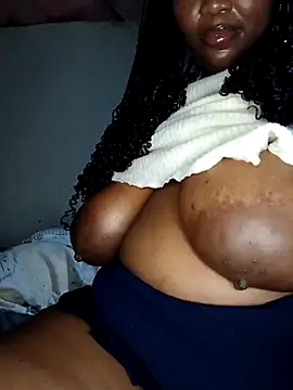 AaliyahBlackXO webcam