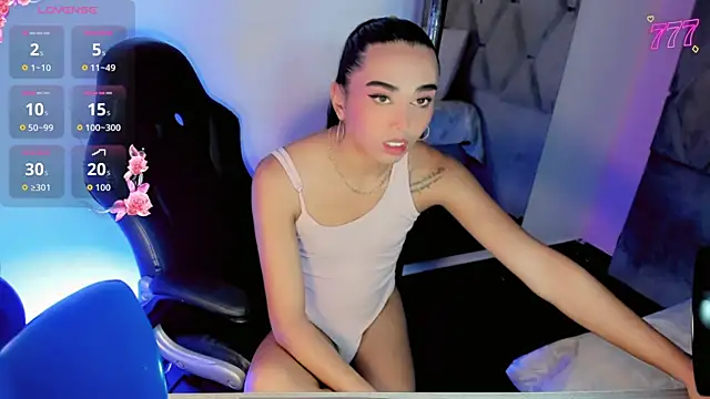 Daniiela_Ember webcam