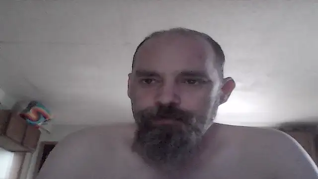 crazyheratic8 webcam