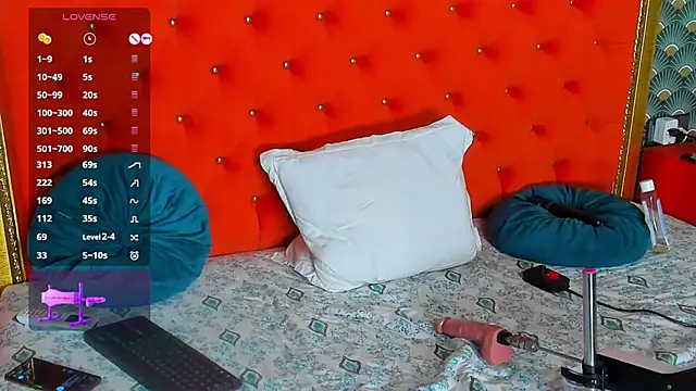 VallerieJones webcam