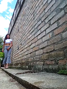 Yuky_ta live sex cam