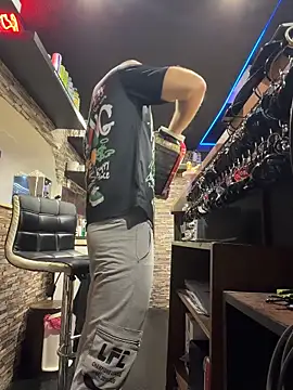 trainwithme's live cam