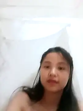 pretty-haert - Pretty-haert's free webcam - UK Sex Cams