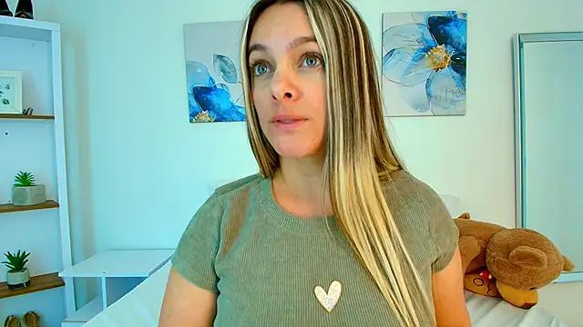 Isabella_Harley webcam