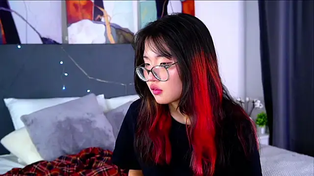 nellemihalko - NelleMihalko's free webcam - UK Sex Cams