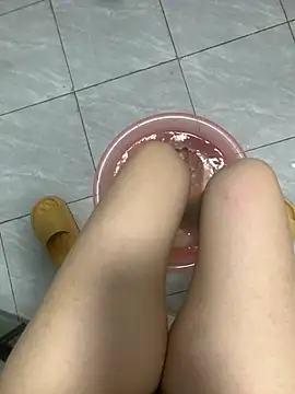 美女Aimeil在线直播