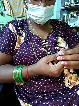 Tamilselviroja- webcam